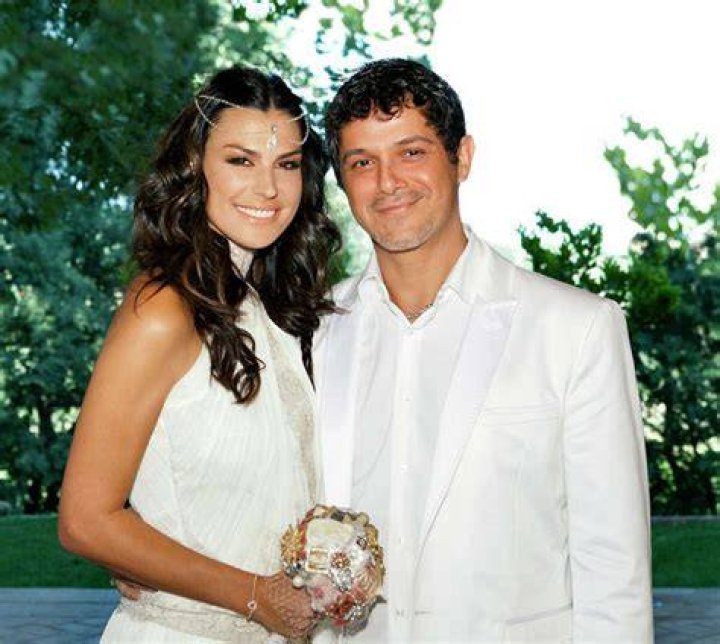 Alejandro Sanz, Raquel Perera's Husband