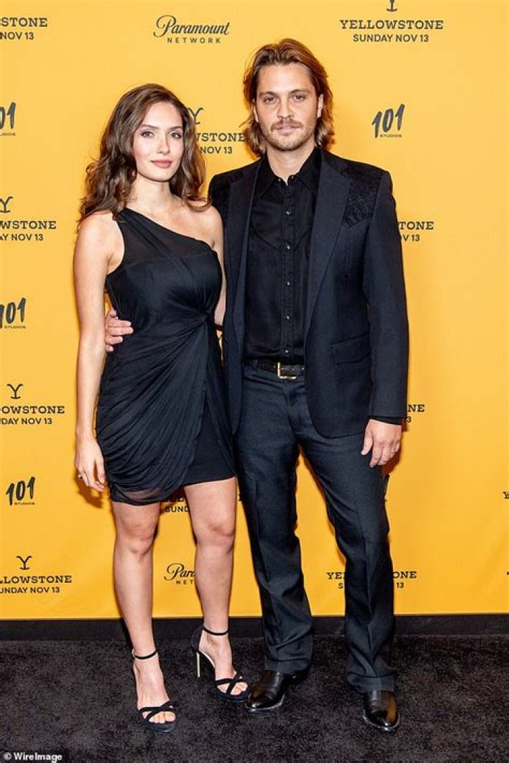 Alicia Grimes’s Boyfriend: Who is Alicia Grimes Dating?