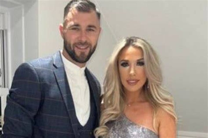 Bianca Parker, Charlie Austin's Wife