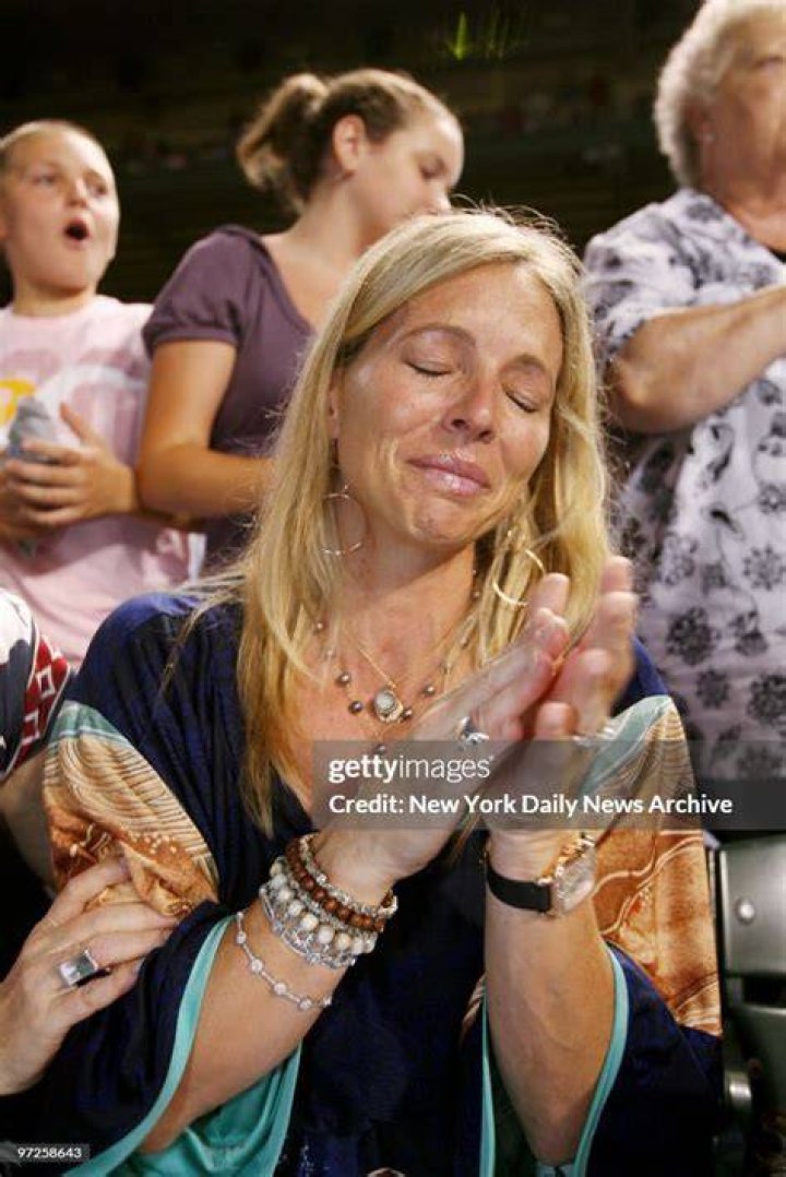 Christine St. Onge, Tom Glavine's Wife