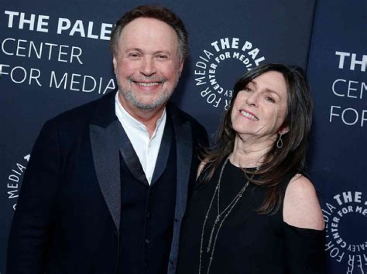 Janice Crystal, Billy Crystal's Wife