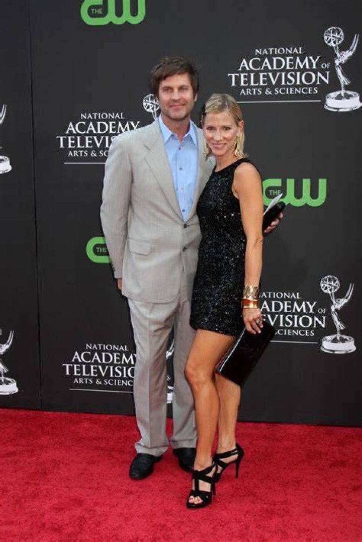 Kelly Menighan, Jon Hensley's Wife