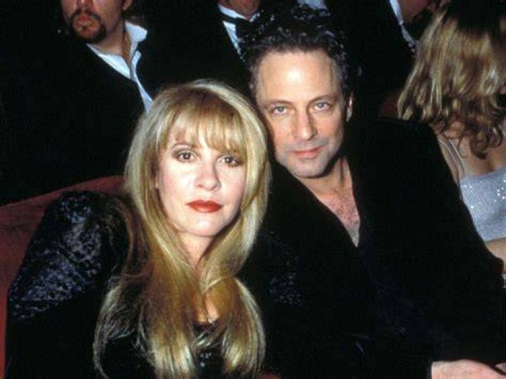 Lindsey Buckingham’s Wife: Who is Lindsey Buckingham Dating?