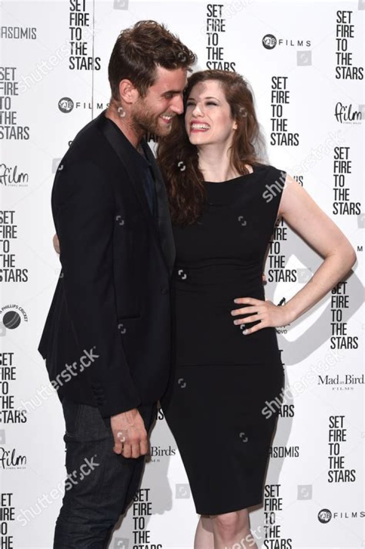 Oliver Jackson-Cohen, Jessica De Gouw's Boyfriend
