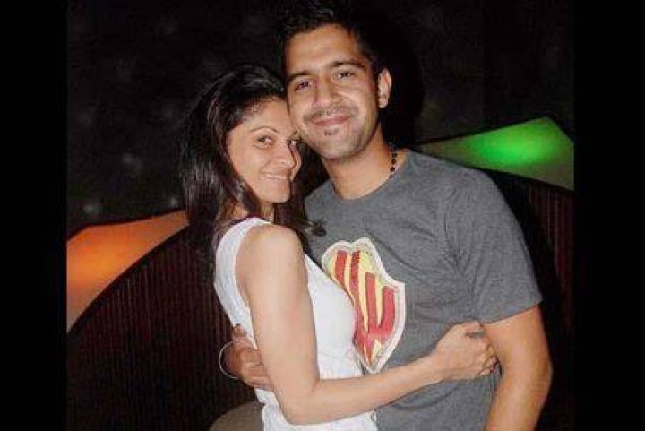 Sherryl Wiltshire, Kavi Shastri's Wife