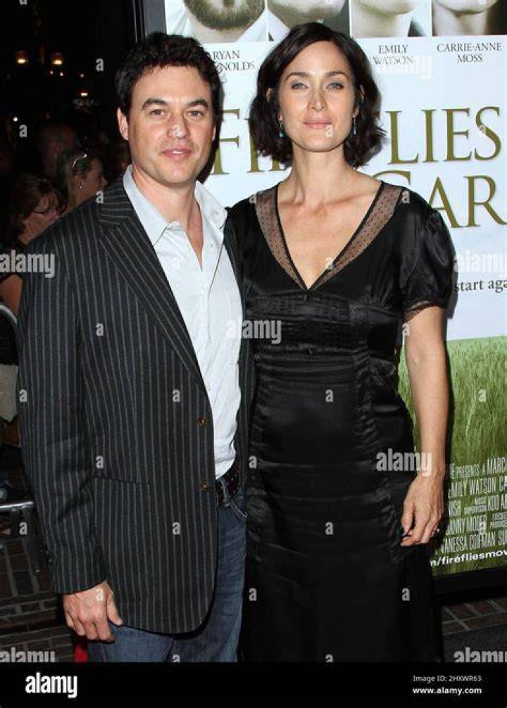 Steven Roy, Carrie-Anne Moss's Husband
