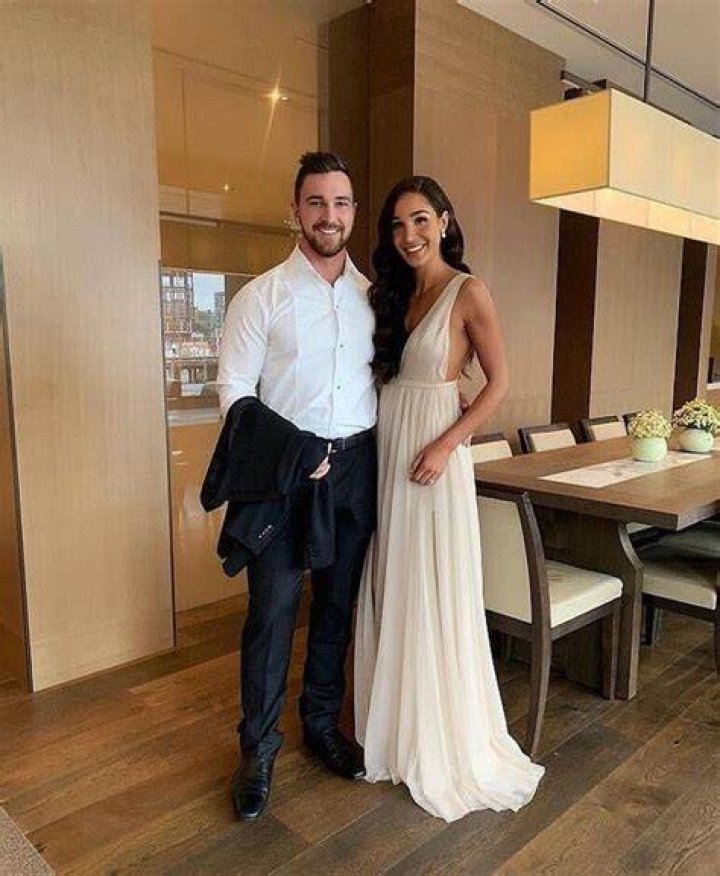 Tobi Pearce, Kayla Itsines's Boyfriend