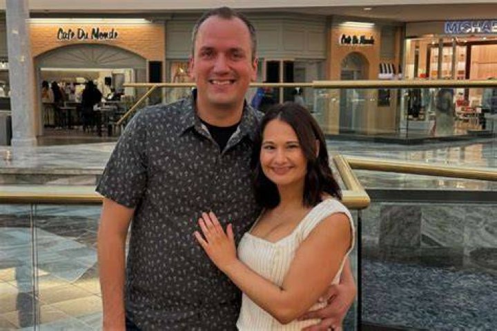 Tori Rose’s Boyfriend: Who is Tori Rose Dating?