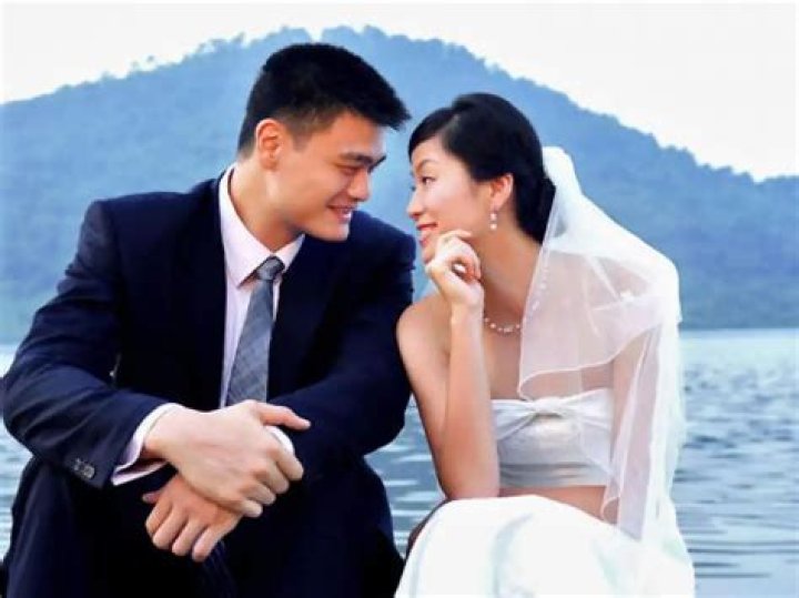Yao Ming’s Wife: Who is Yao Ming Dating?